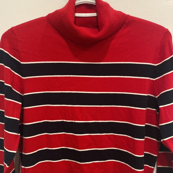Tommy Hilfiger Size M Turtleneck - Picture 2 of 7